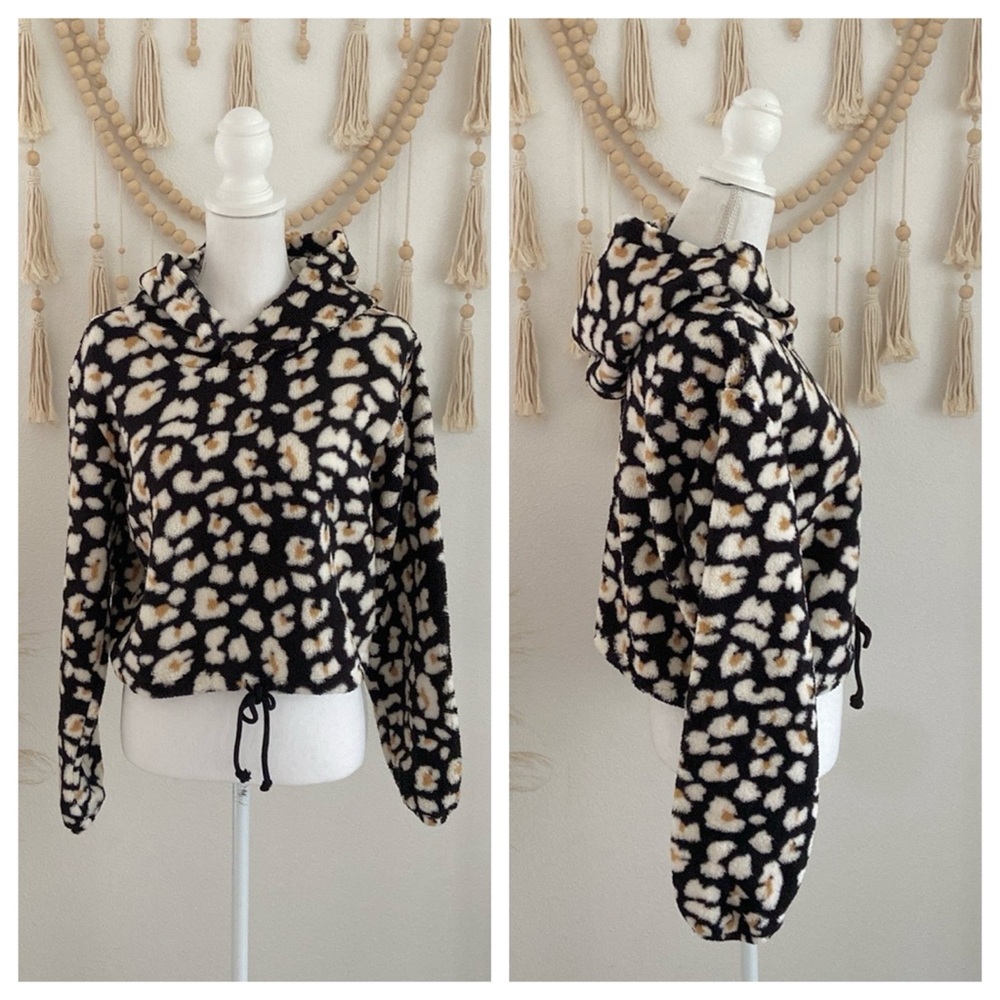 Target Wild Fable cropped leopard sherpa hoodie sweatshirt free people vibe L